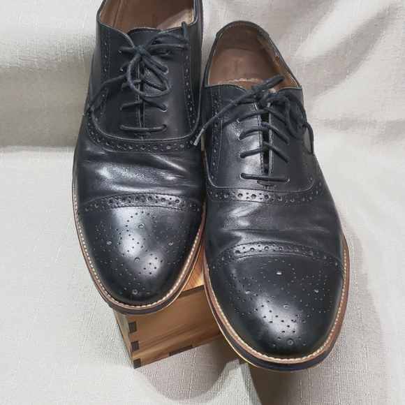 Johnston & Murphy Conard Cap Toe - Picture 9 of 13